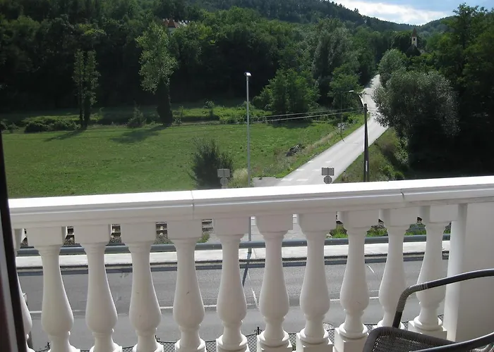 Kamptalschloessl בית הארחה 3*